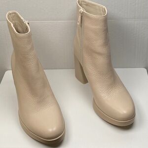 NATURALIZER GEEN-REACH  LEATHER BOOTS NWOT 8M